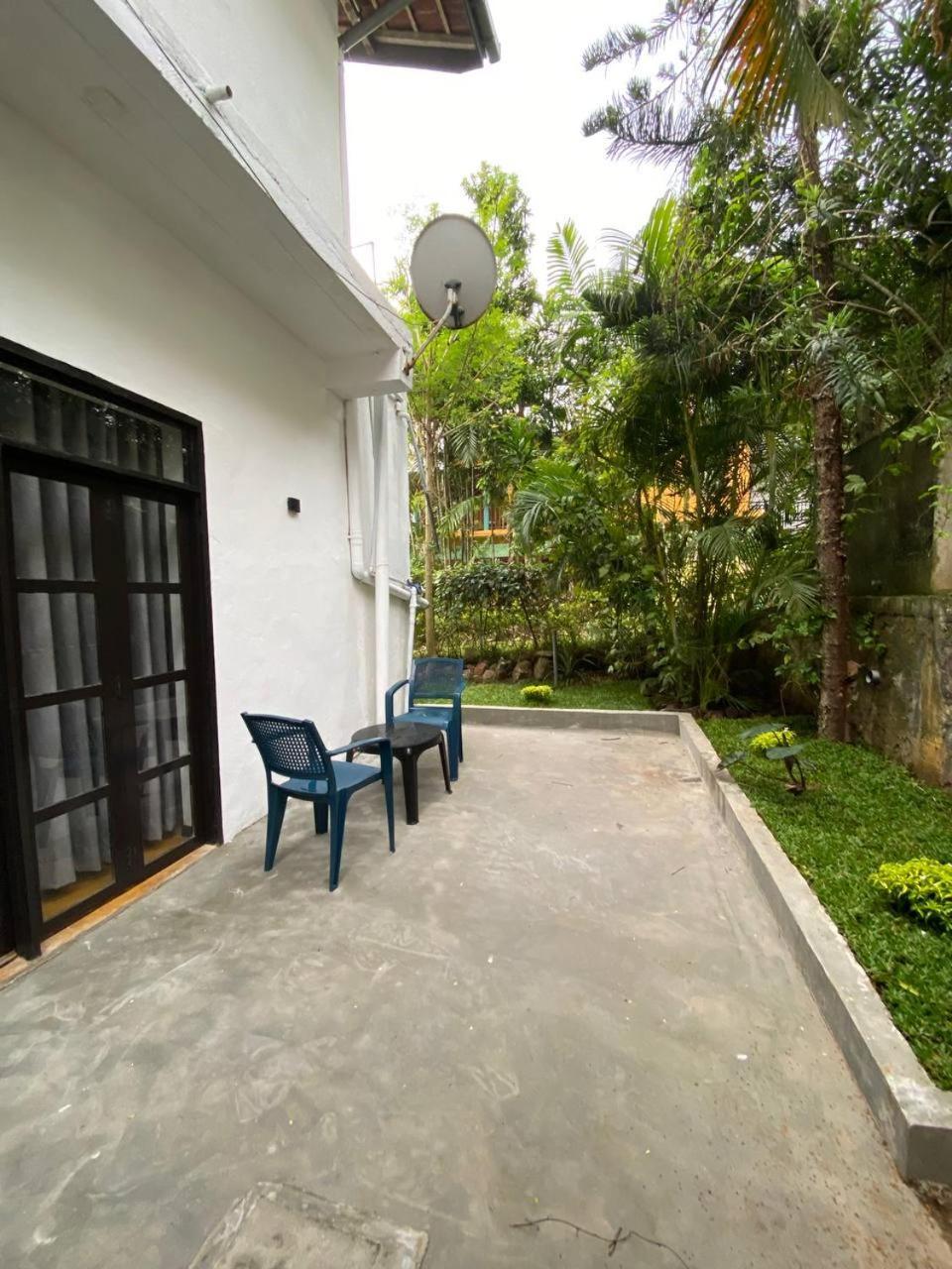 Pearl Villa Rooms And Hostel Unawatuna Extérieur photo